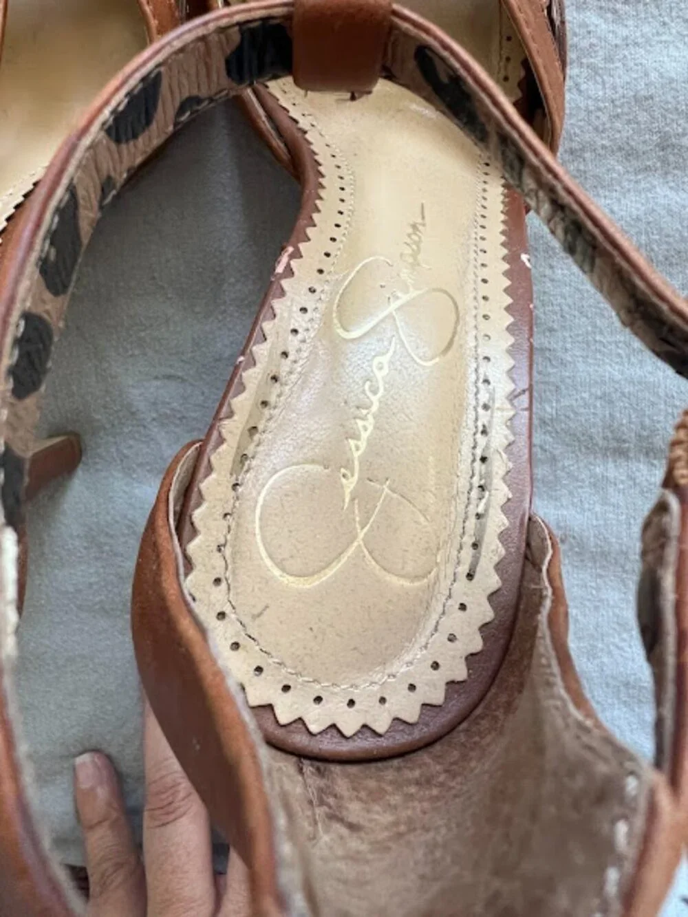 Jessica Simpson Brown Jeraldine Peep-Toe T-strap Heels Shoes Size 7.5M